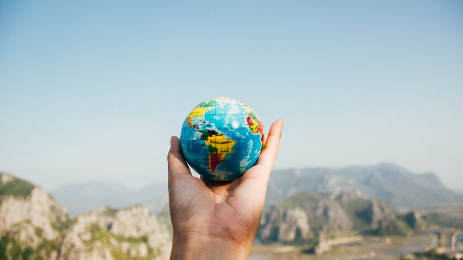Pourquoi le Monde Paraît Plus Grand Après Chaque Voyage